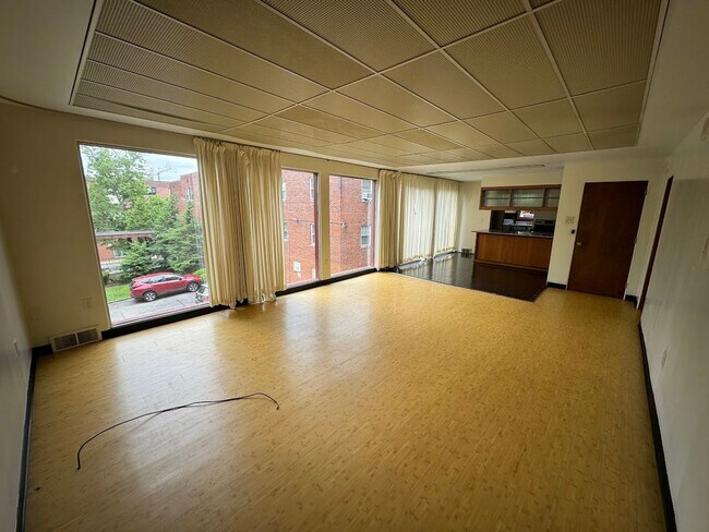 Building Photo - Incredibly Unique Property in the Heart of Shadyside!