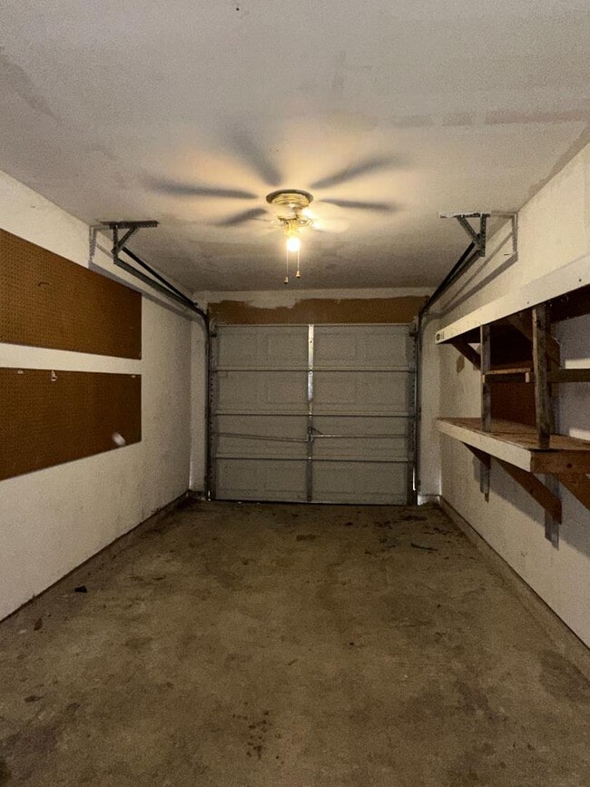 Building Photo - 9933 Ardash Ln