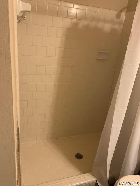 Building Photo - 42 Glenwood Ct