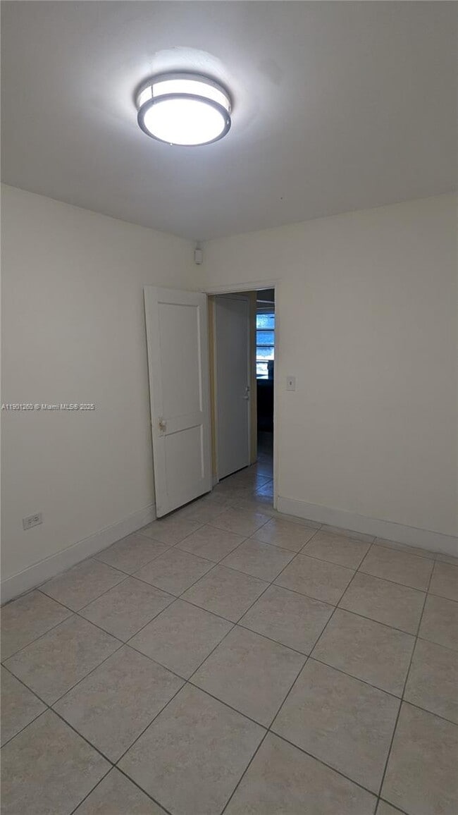 Building Photo - 4111 NW 37th Ave