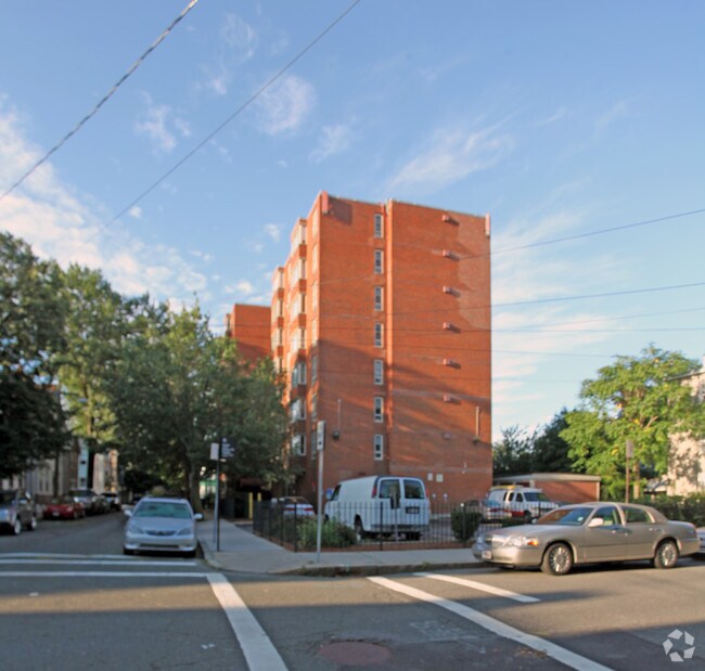 Building Photo - Harry S Truman Apartments