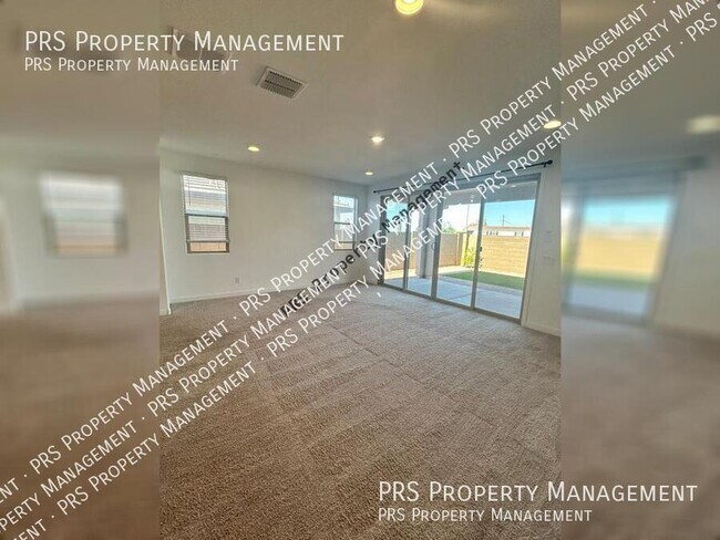Building Photo - 2658 S Reavis Falls Rd