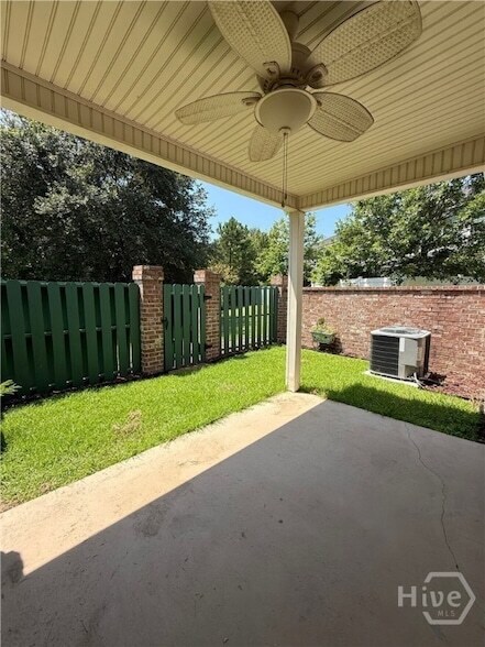 Building Photo - 107 Ventura Pl