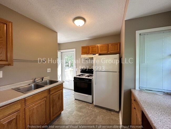 Building Photo - 619 S Magnolia Ave