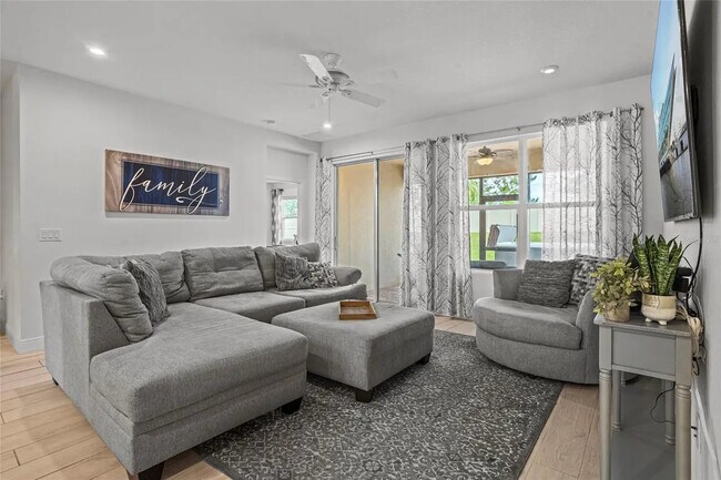 Building Photo - 3336 Jackson Blf Wy