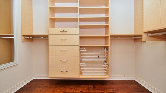 Building Photo - 7803 Courtney Manor Ln