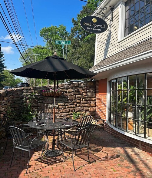 Building Photo - 46 High St