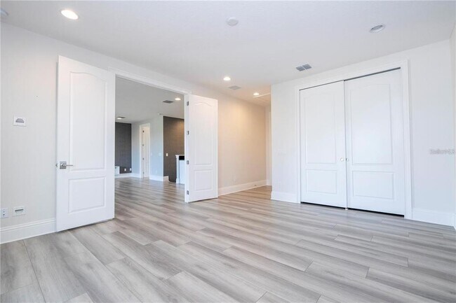 Building Photo - 13370 Alderley Dr