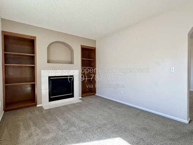 Building Photo - 965 Piros Dr