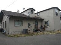 Building Photo - 164 Webb Duplex