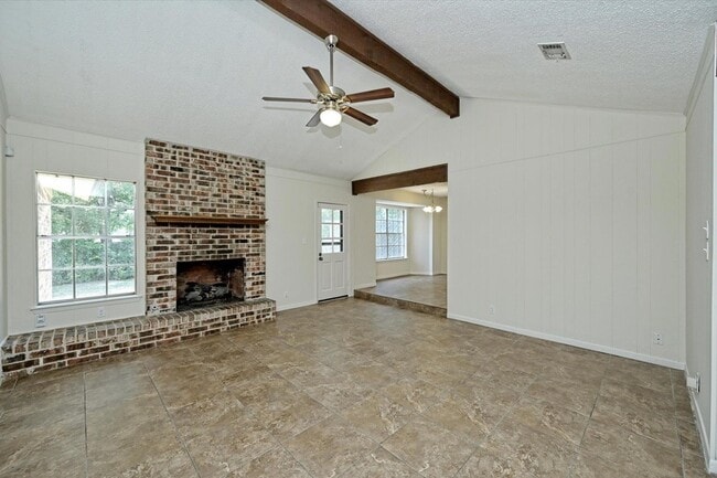 Building Photo - 6509 Skycrest Dr