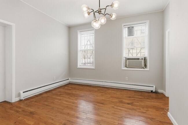 Building Photo - 154 South St