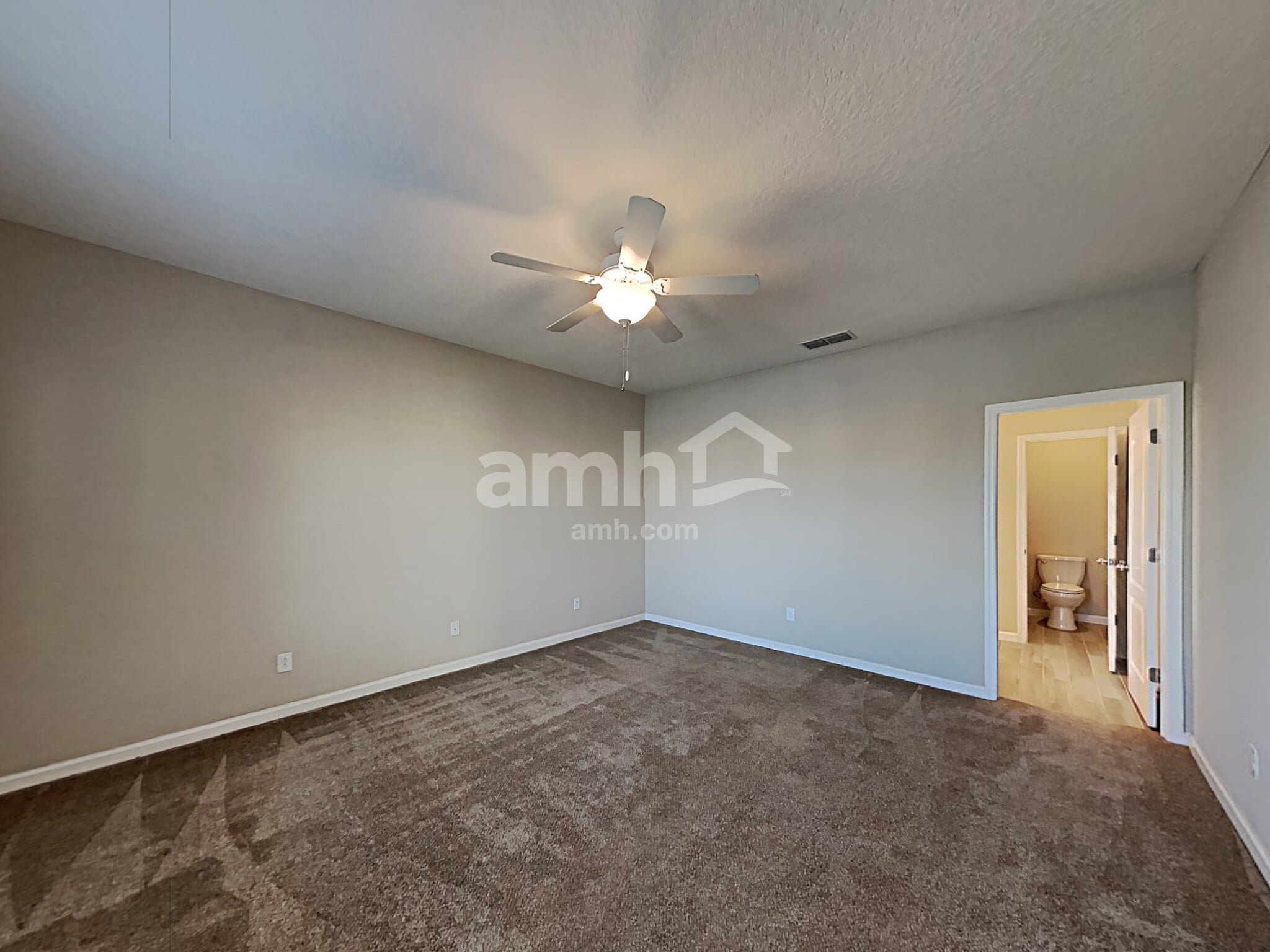Building Photo - 226 Athens Dr