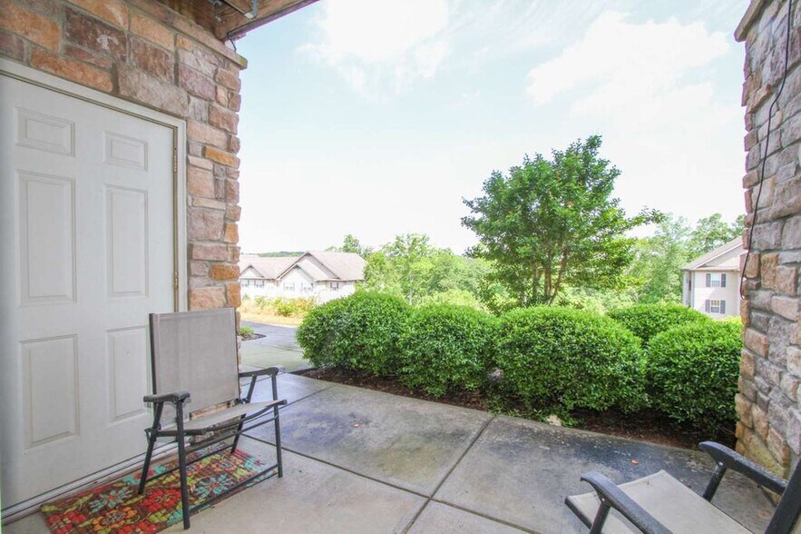 Building Photo - 1011 Harts Cove Way