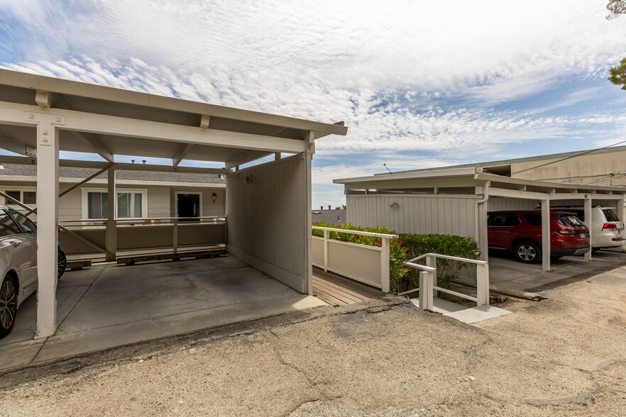 Building Photo - 409 Portofino Dr