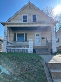 Building Photo - House for Rent