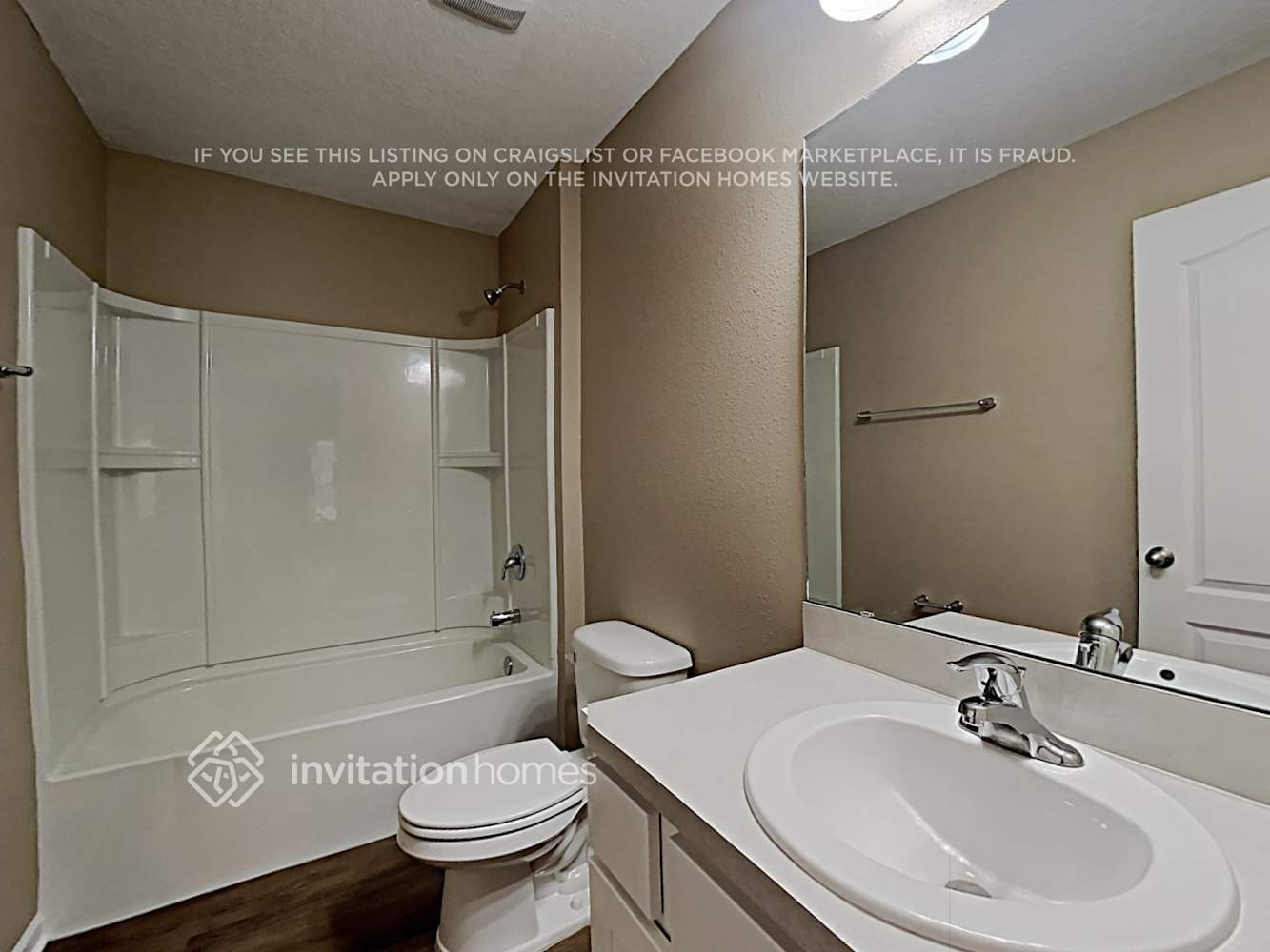 Building Photo - 2344 Oak Stream Dr