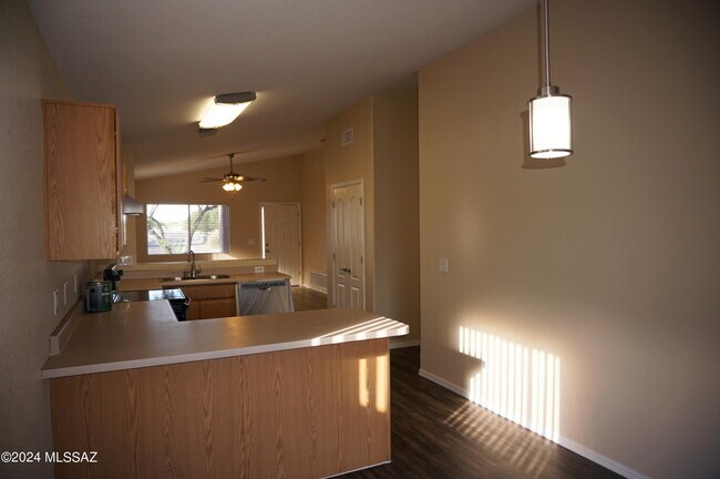 Building Photo - 2201 S St Suzanne Dr
