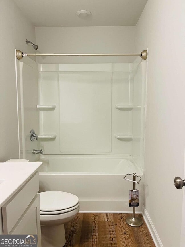 Building Photo - 160 Founders Dr