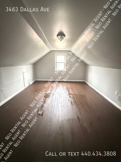 Building Photo - 3463 Dallas Ave