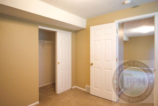 Building Photo - 3 bedroom / 2 Bath in Millard!