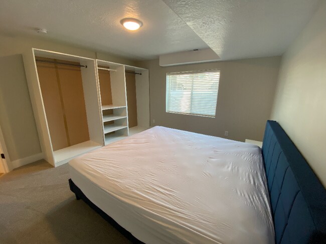 Building Photo - 1935 N 4100 W