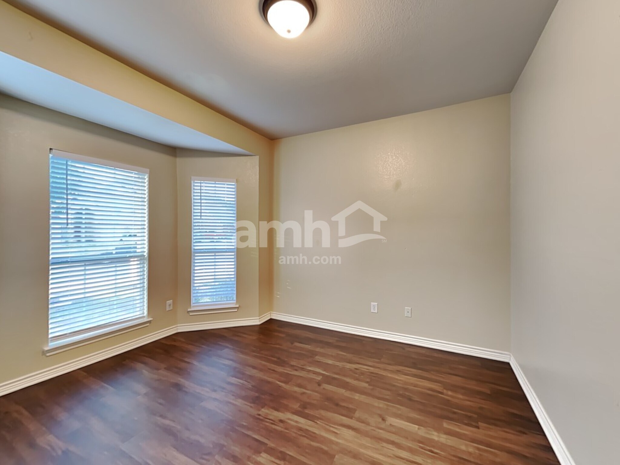 Building Photo - 1414 Monte Carlo Dr