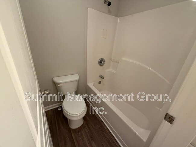 Building Photo - 180 Orchard Dr