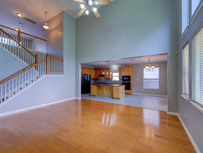 Building Photo - 1554 Homewood Cir