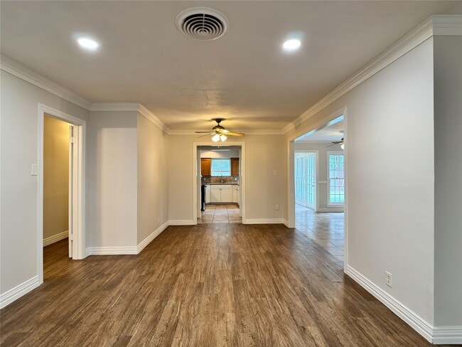 Building Photo - 5139 Indigo St