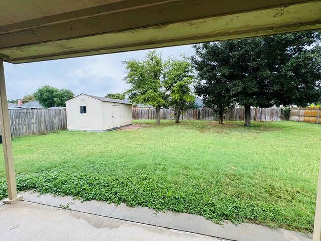 Building Photo - Beautiful China Spring Home