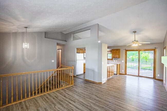 Building Photo - 15355 Papio St