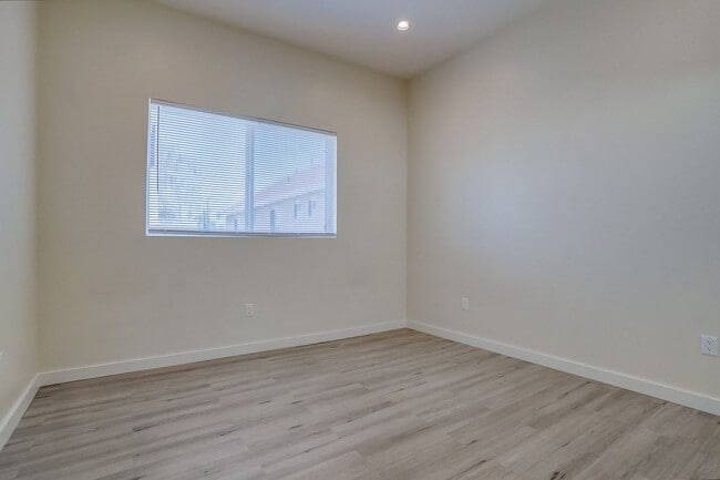 Building Photo - 4636 Lomita St
