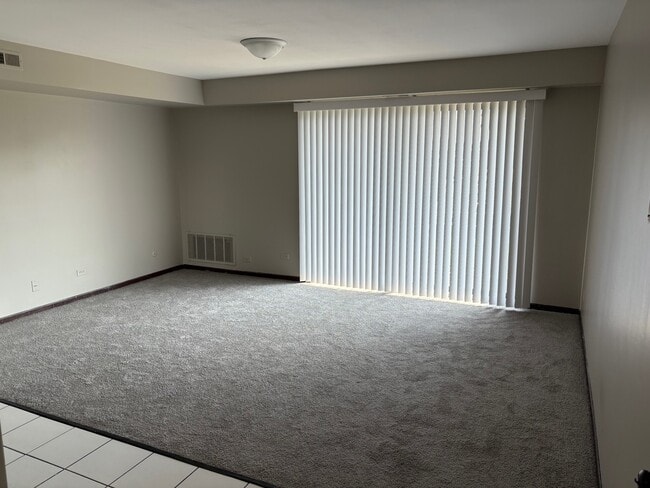 Building Photo - 16622 Theresa Ln