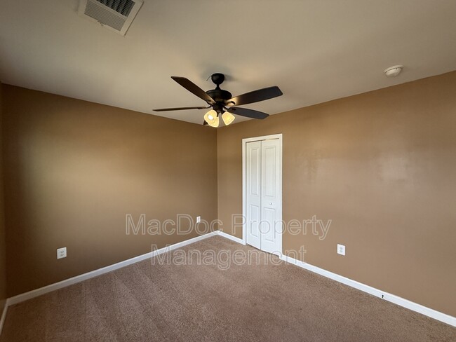 Building Photo - 127 Harper Ln