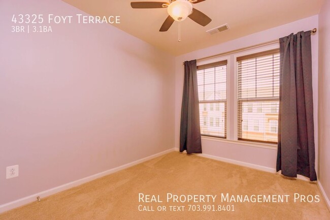 Building Photo - 43325 Foyt Terrace