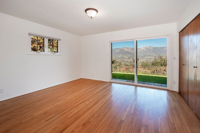 Building Photo - 2,300sq ft. Mesa Home with Amazing Views!