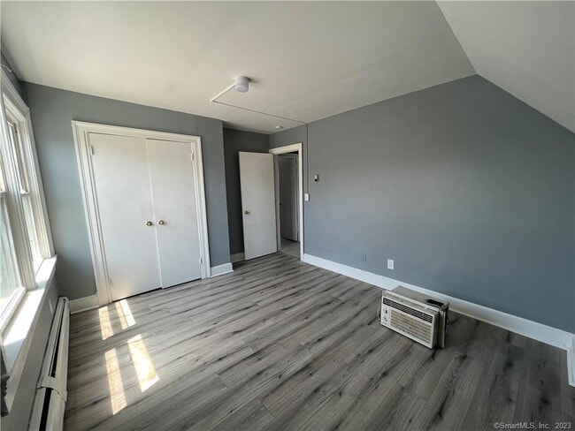 Building Photo - 251 Black Rock Ave