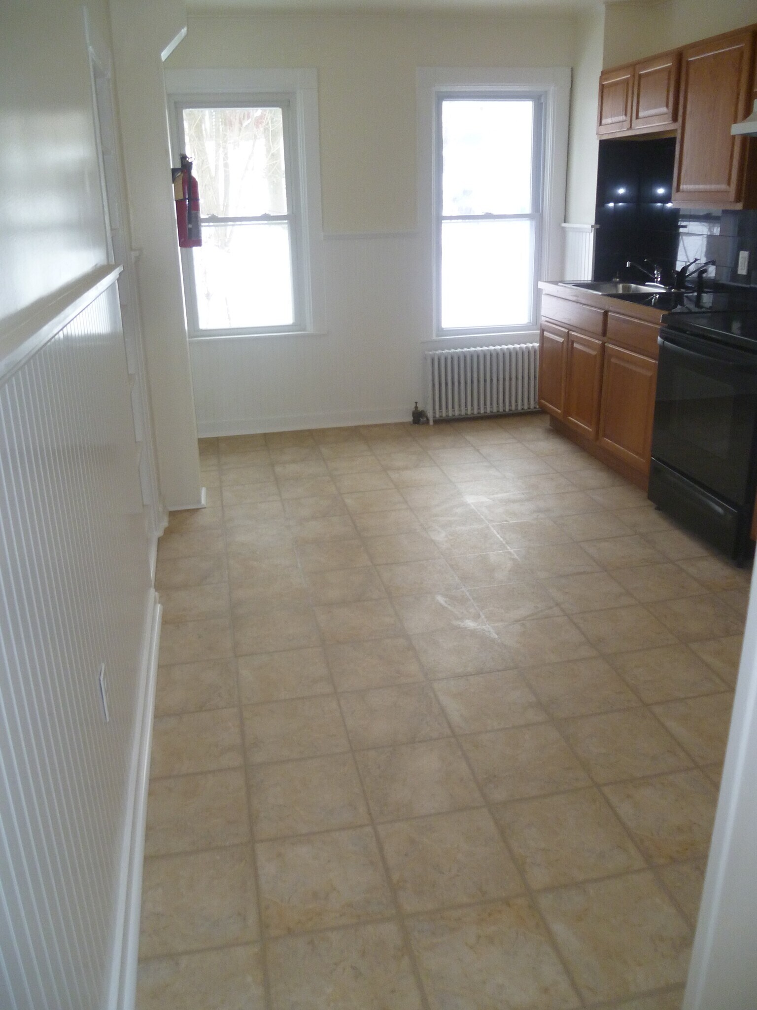 Building Photo - 205 Grandview St