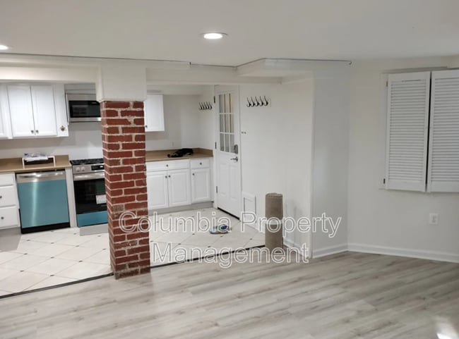 Building Photo - 1707 Kilbourne Pl NW