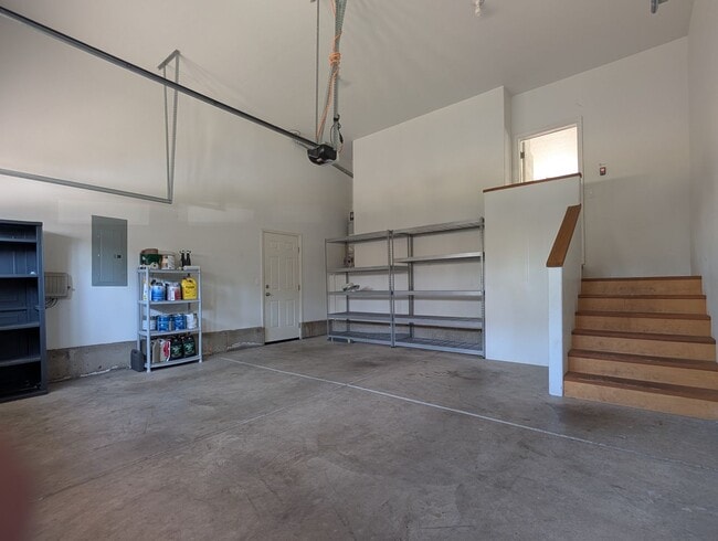 Building Photo - Fantastic 3 Bedroom, 2.5 Bath In Thurston ...