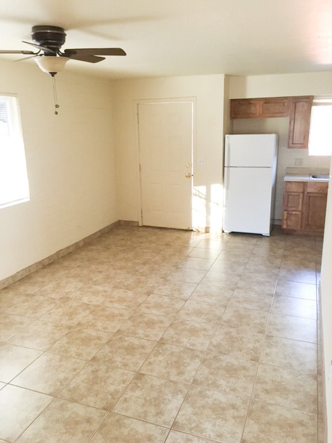 Building Photo - 196 N Santa Rita Ave