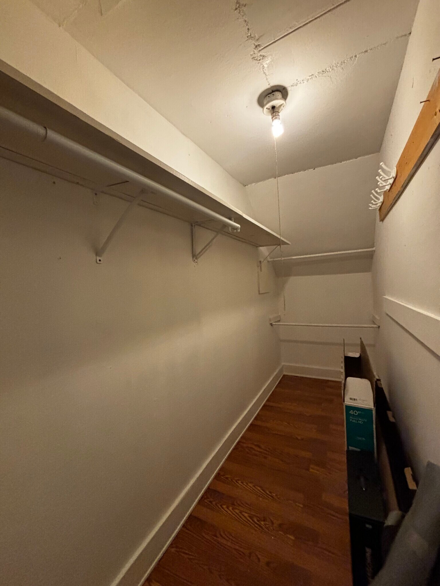 Building Photo - 30 Linwood Ave