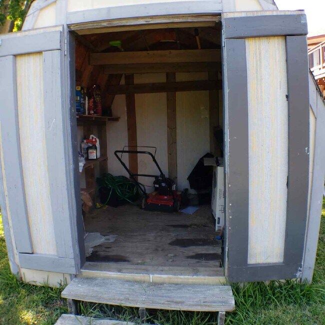 Building Photo - 8206 Talkenhorn