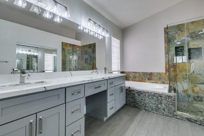 Building Photo - 10002 Long Barrow Ct
