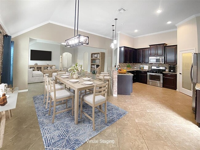 Primary Photo - 2009 Alyssas Dr