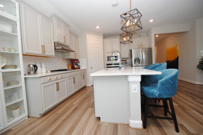 Building Photo - 24818 Harvest Elm Ct