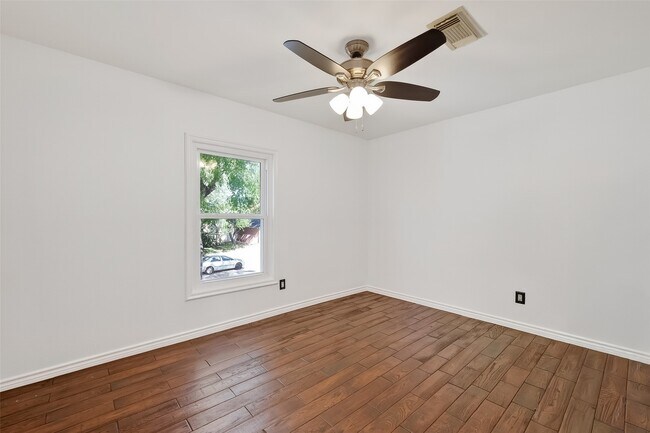 Building Photo - 13327 Harpers Bridge Dr