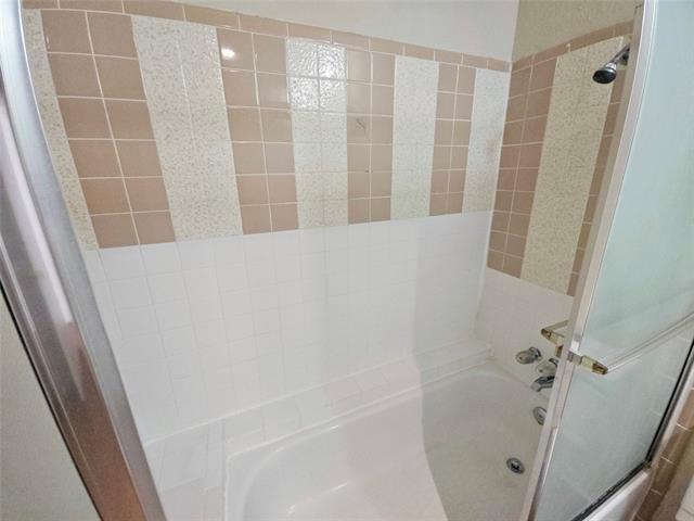 Building Photo - 4708 Woodfield Dr