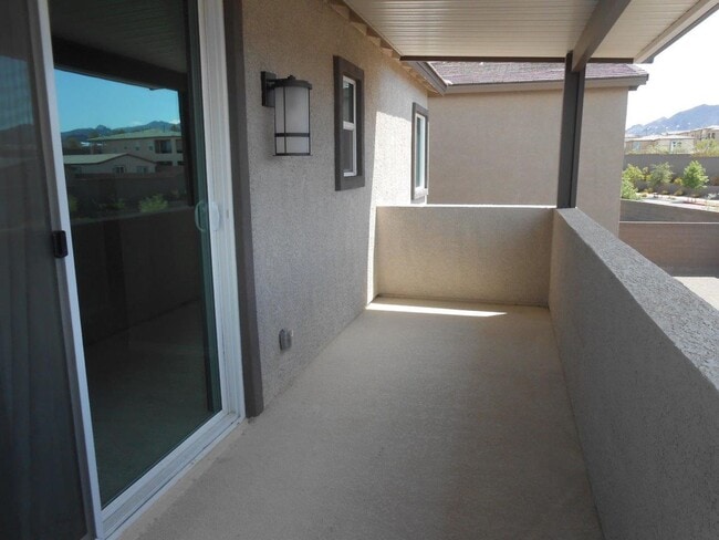 Building Photo - Beautiful Spacious Home in Henderson